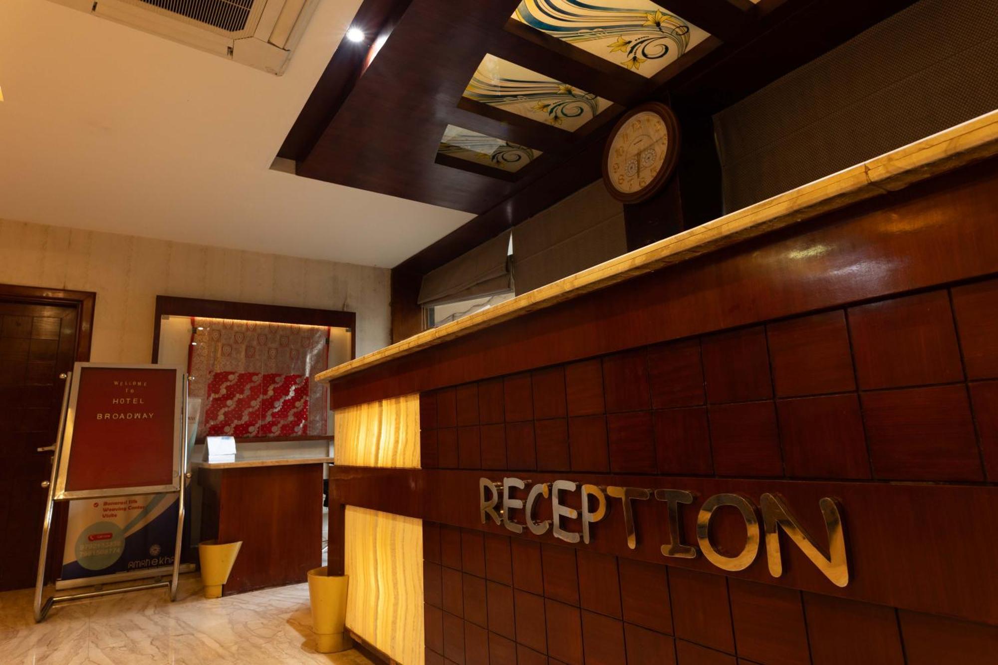 New Hotel Broadway Varanasi Exterior photo