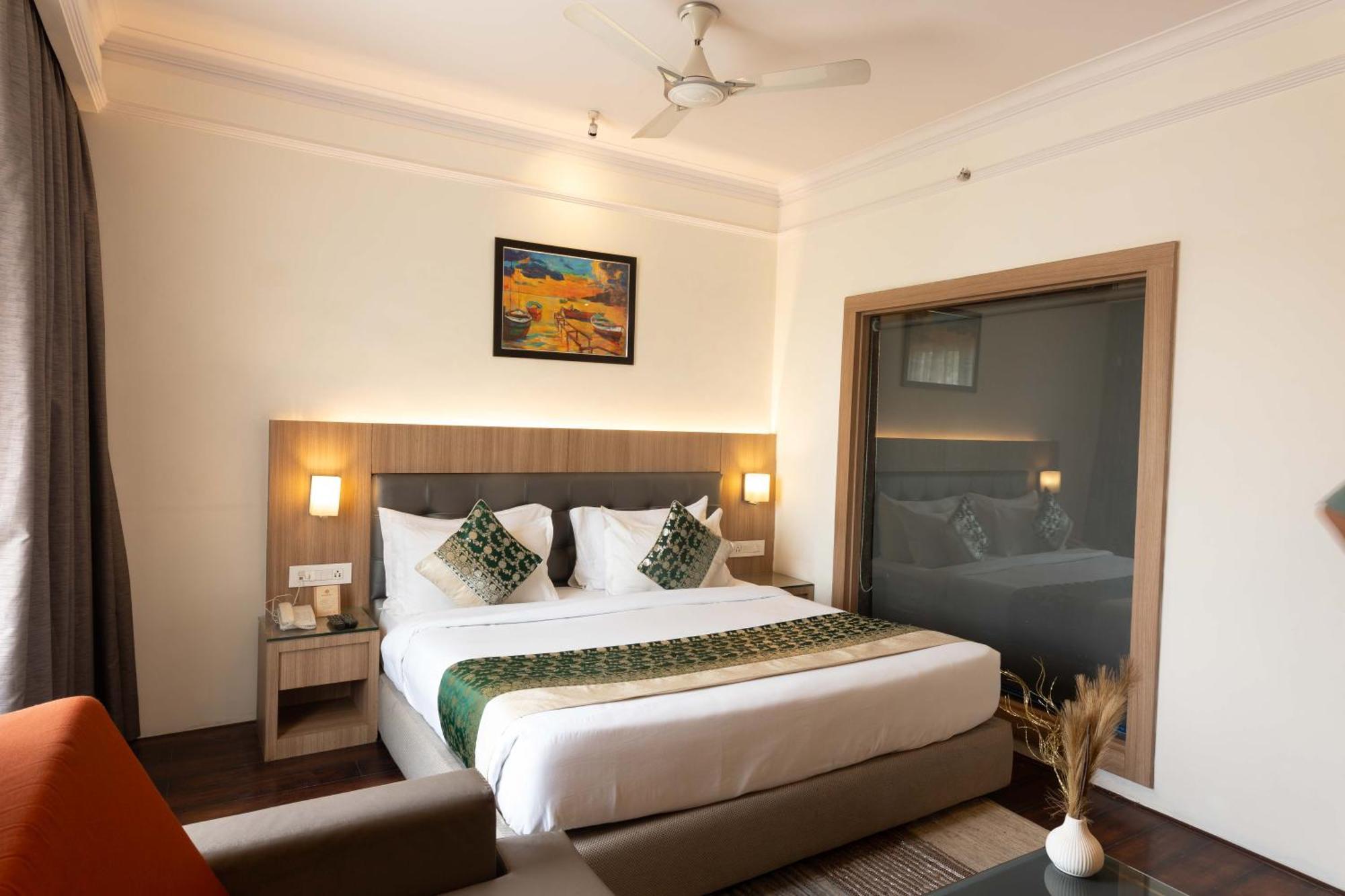 New Hotel Broadway Varanasi Exterior photo