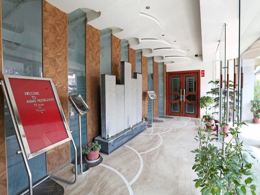 New Hotel Broadway Varanasi Exterior photo